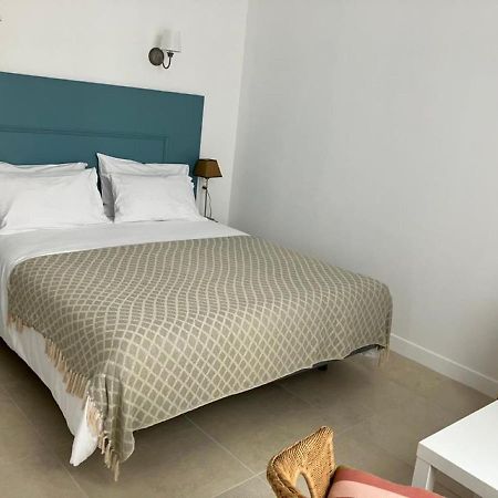Appartement Calme Centre Ville A 80M Des Halles Нарбонна Экстерьер фото