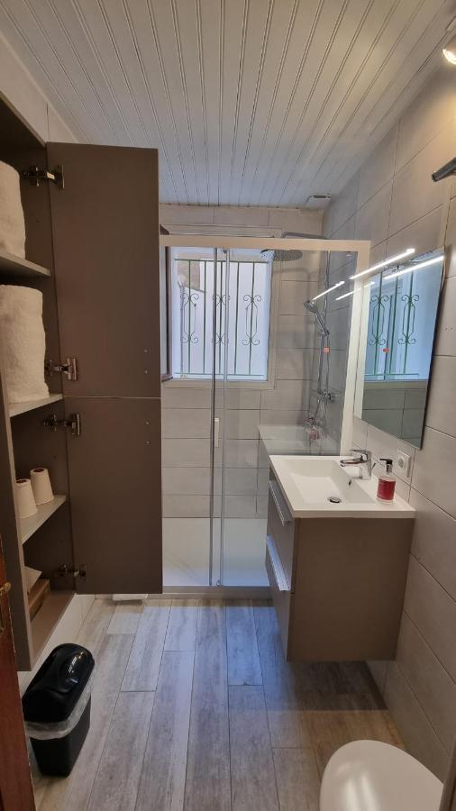 Appartement Calme Centre Ville A 80M Des Halles Нарбонна Экстерьер фото