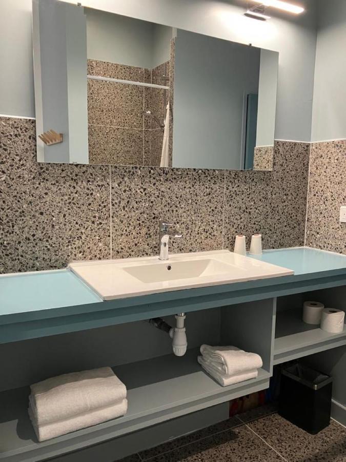 Appartement Calme Centre Ville A 80M Des Halles Нарбонна Экстерьер фото